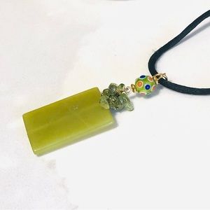 Gemstones pendant necklace, serpentine with peridot and Lampwork beads. New